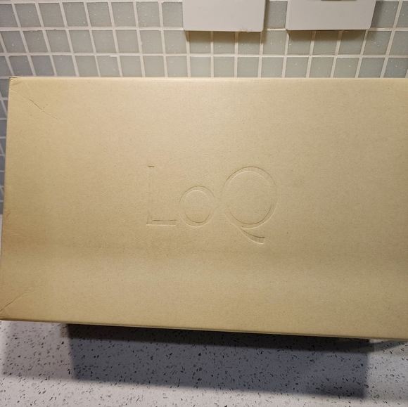 LoQ Shoe Full Packaging Box Set - Picture 5 of 5